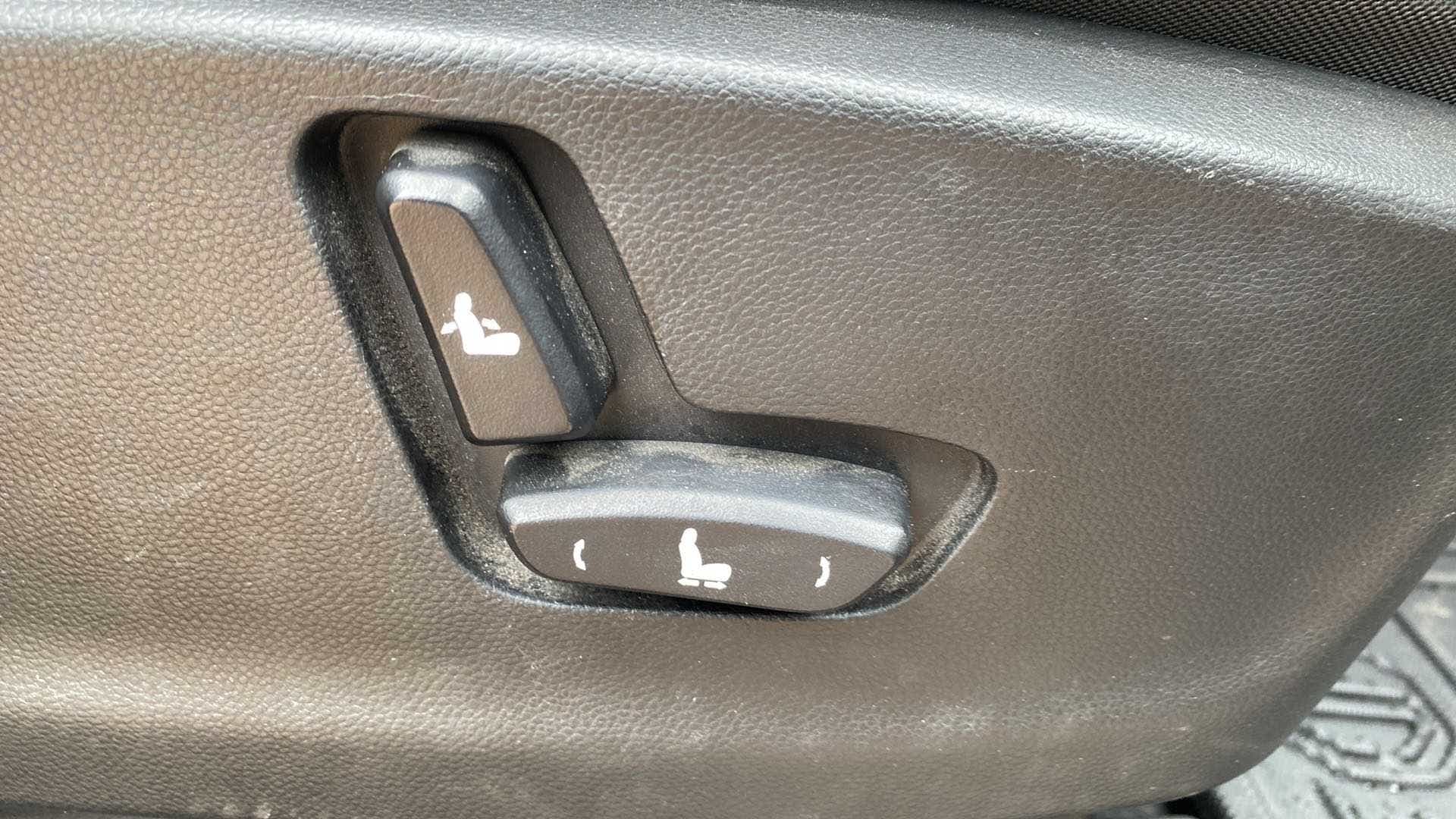 Power seat adjustment controls of a MG Hector