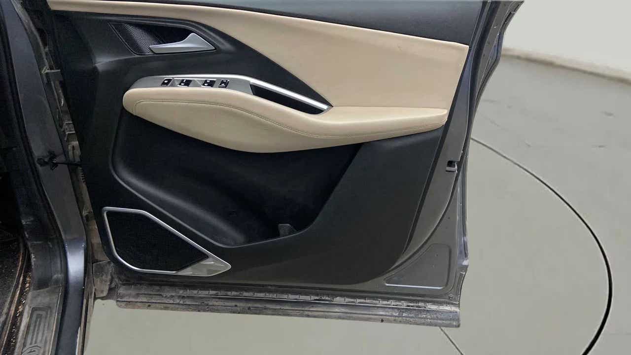 Interior door panel of a MG Hector