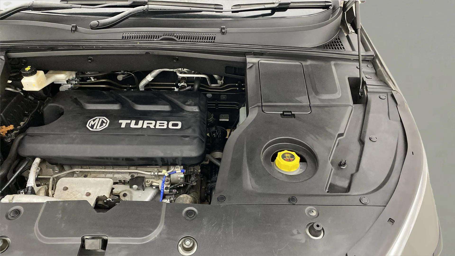Engine bay of an MG Hector turbo