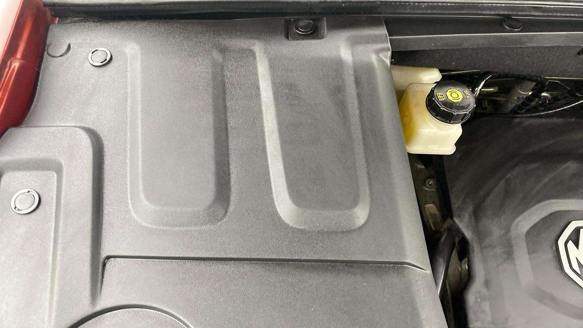 Engine bay view of a MG Hector