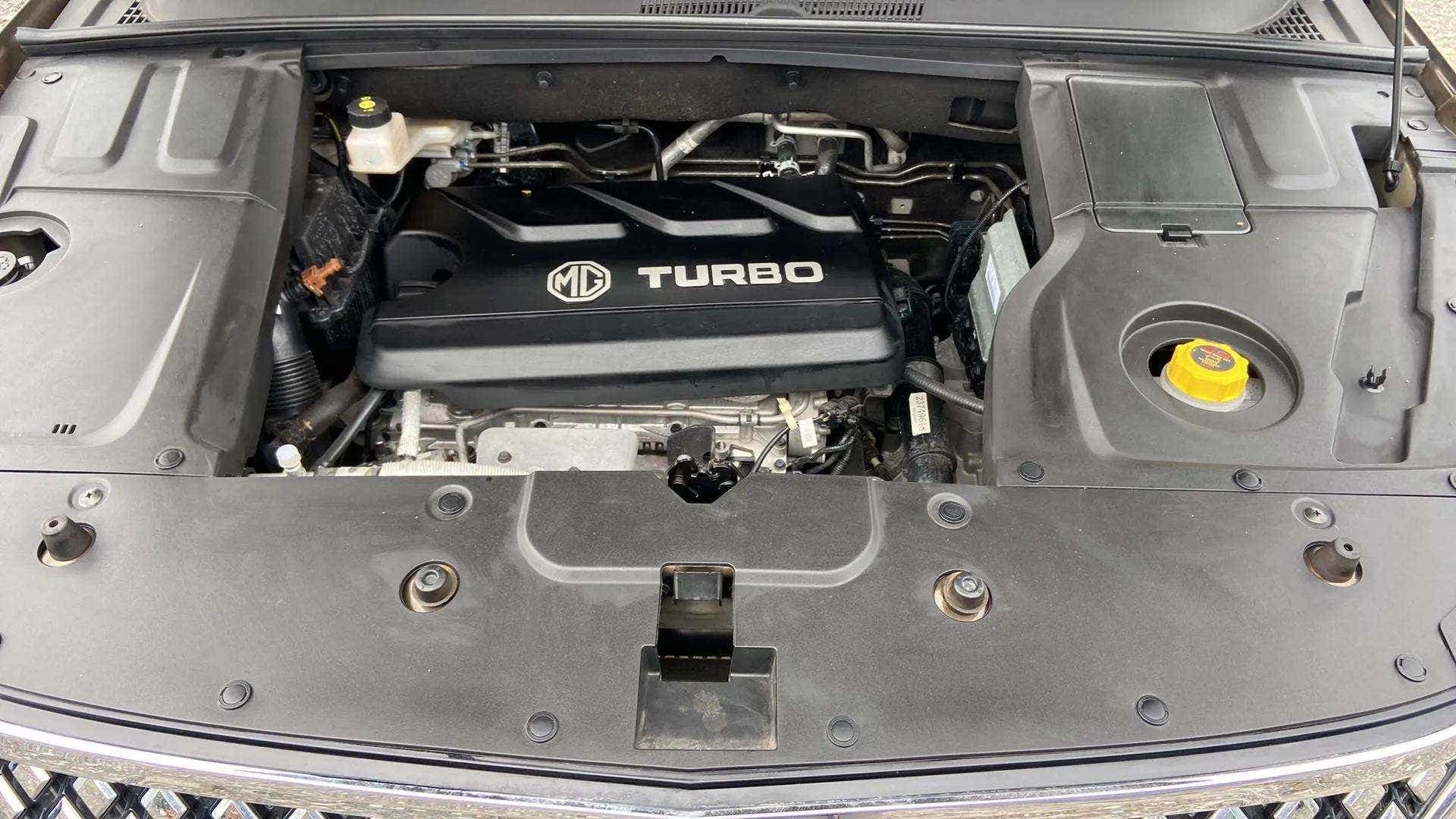 Engine bay of a MG Hector turbo