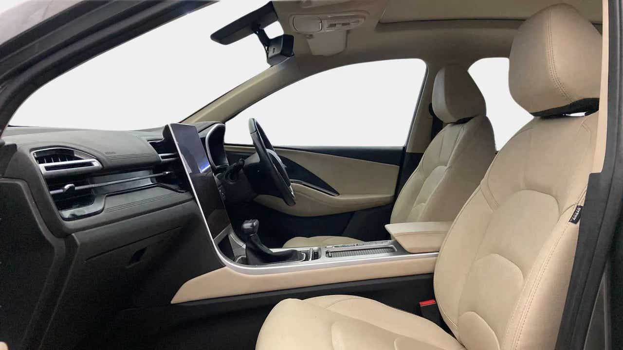 Front interior view of a MG Hector