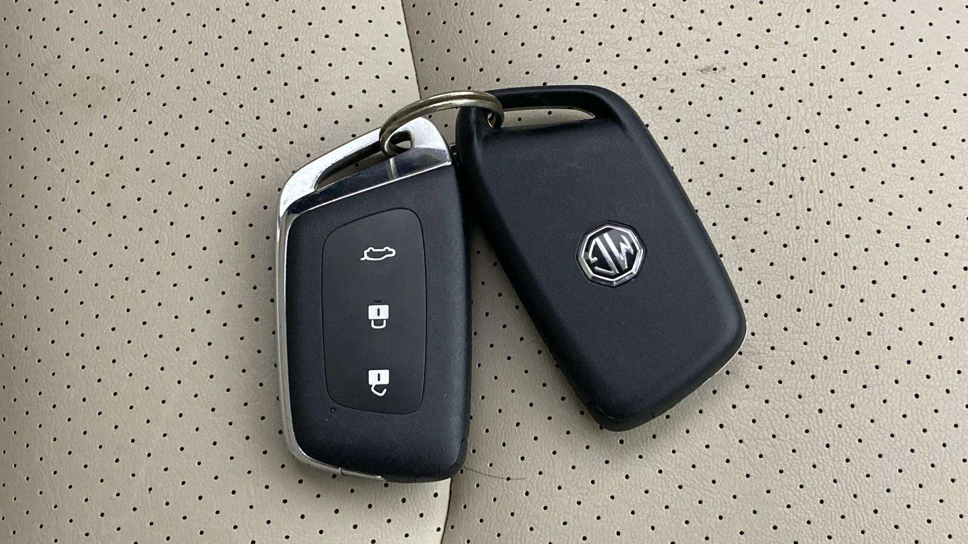 Key fob close-up of a MG Hector