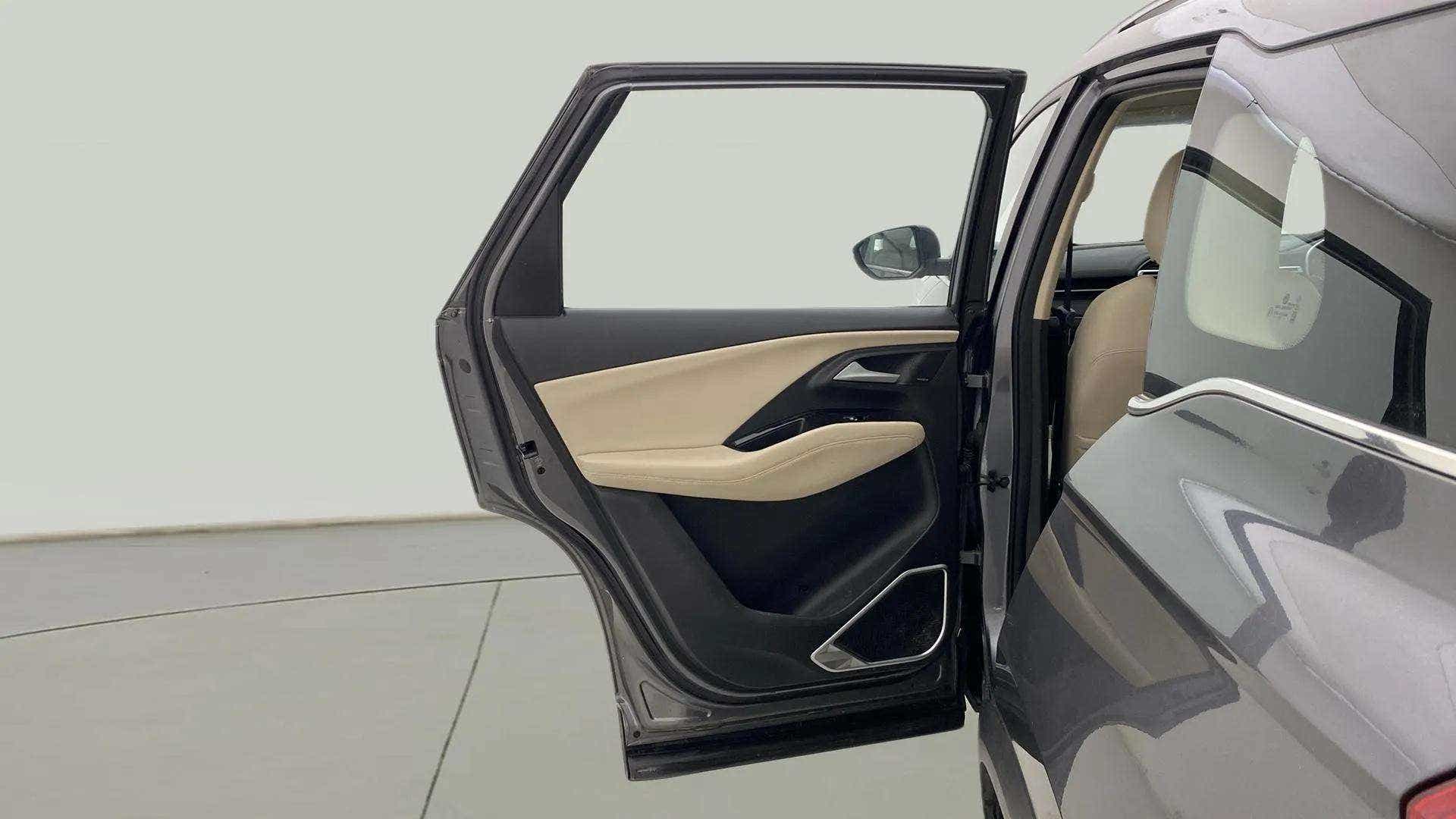 Rear left door interior of a MG Hector