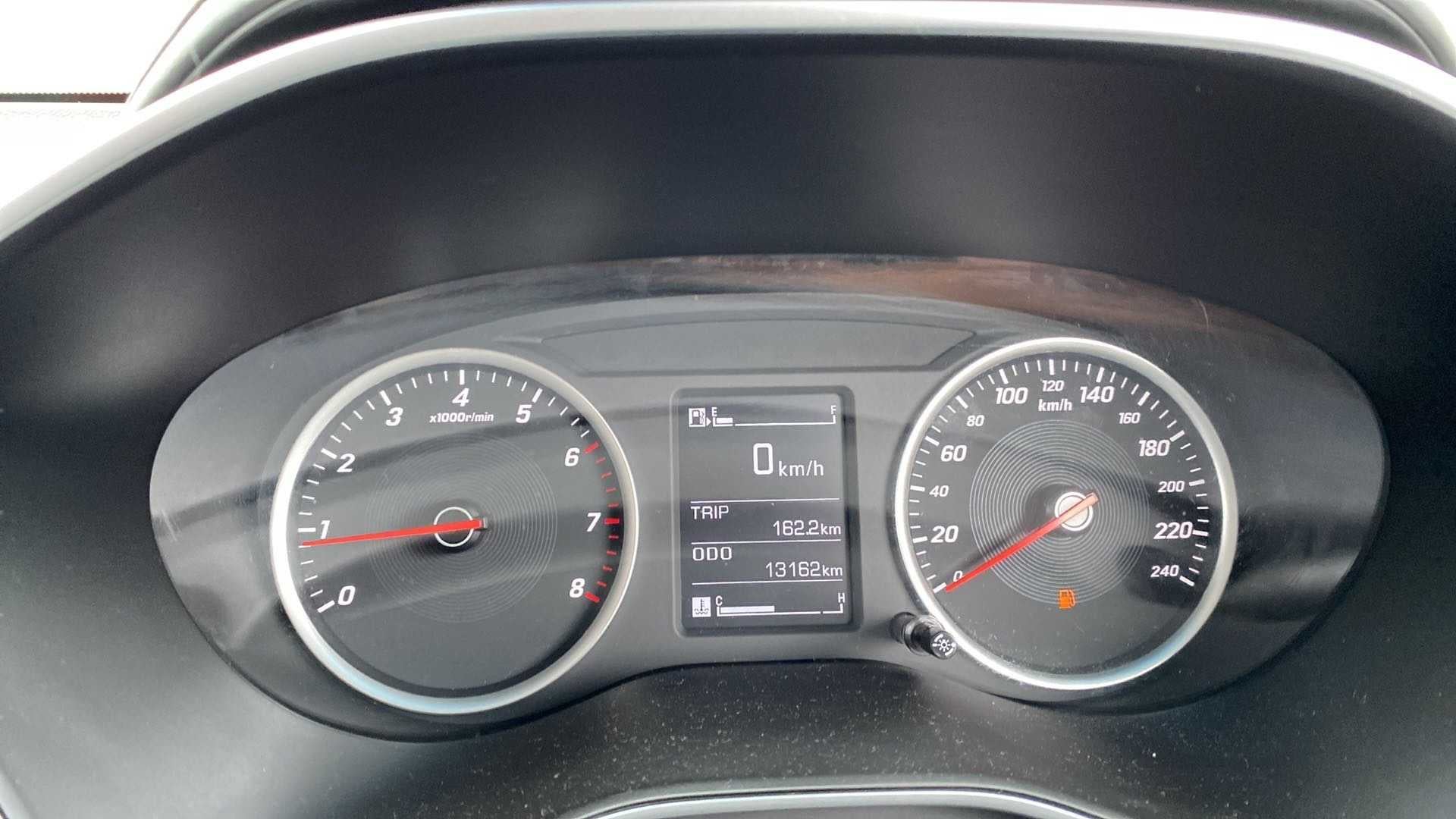 Instrument cluster view of a MG Hector