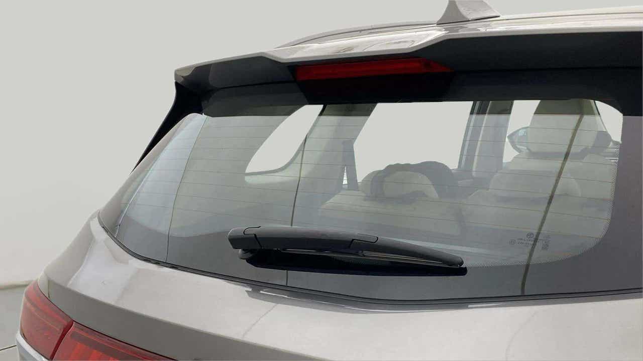 Rear view of a MG Hector