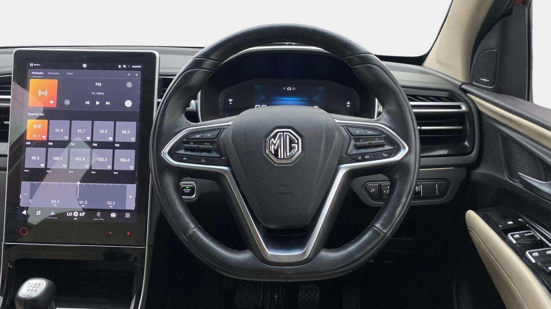 Dashboard and steering wheel view of a MG Hector