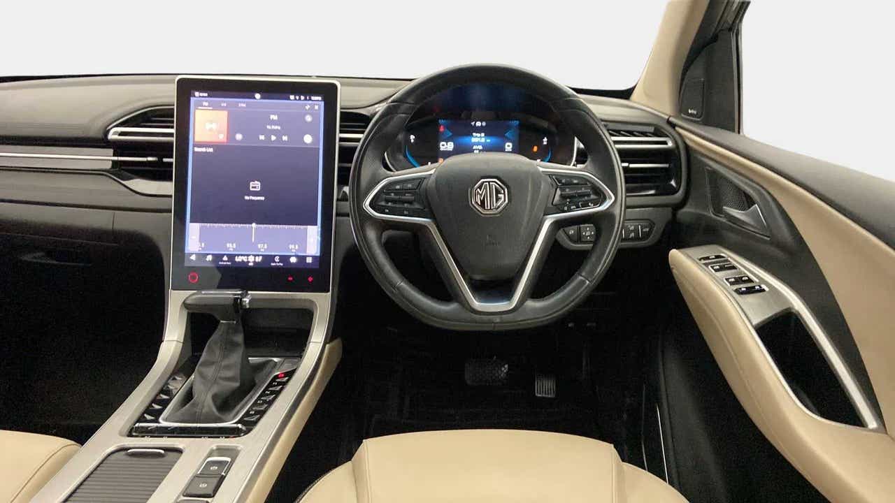 Dashboard and steering wheel view of a MG Hector