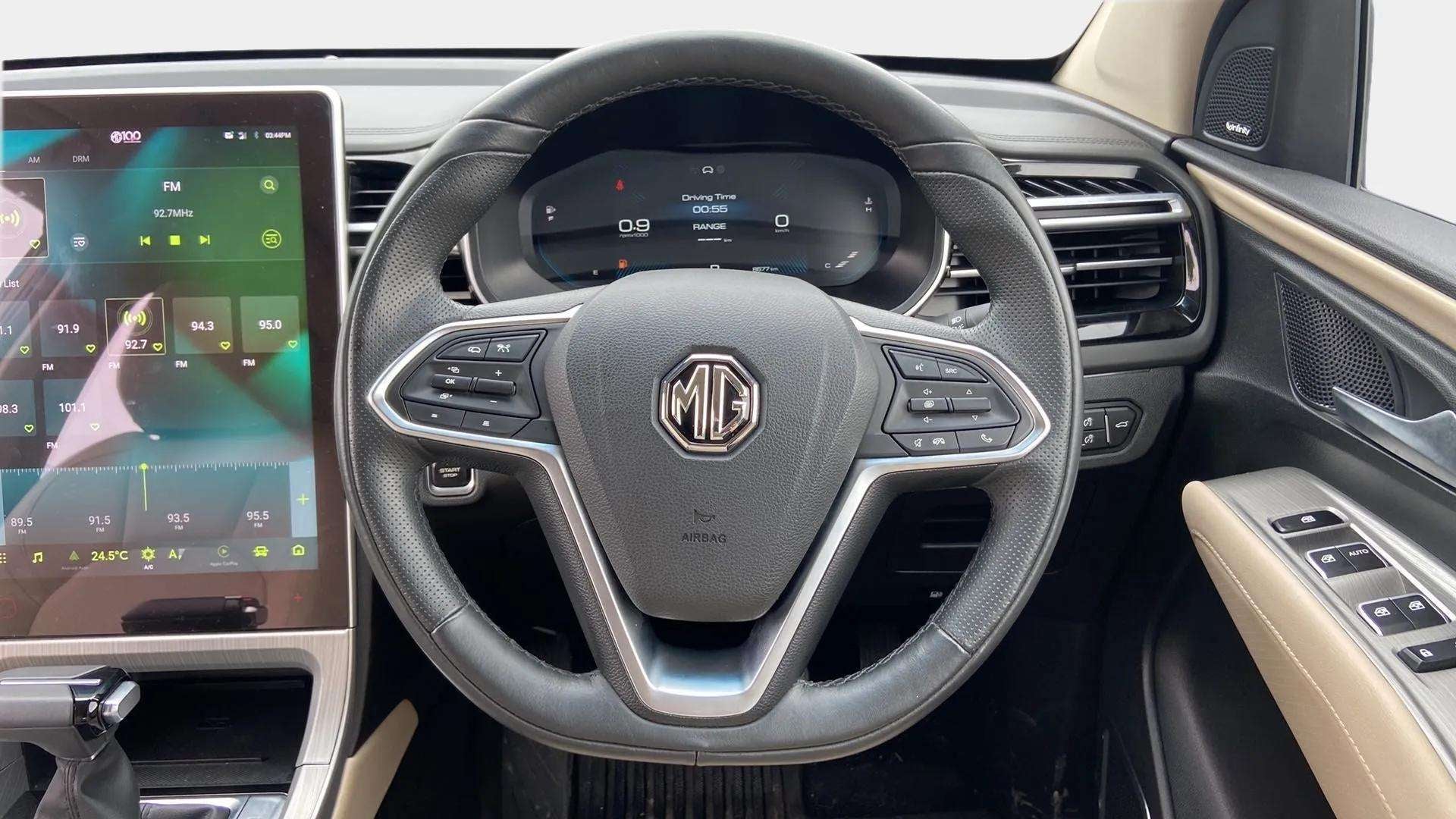 Dashboard and steering wheel view of a MG Hector