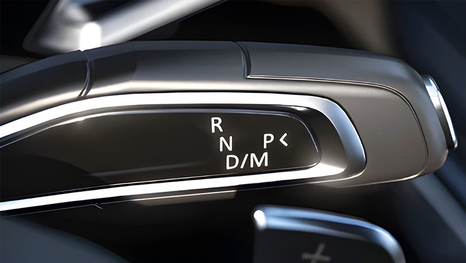 Gear selector close-up of MG Majestor