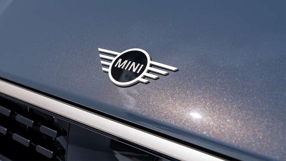 Bonnet close-up of a Mini Cooper S Convertible