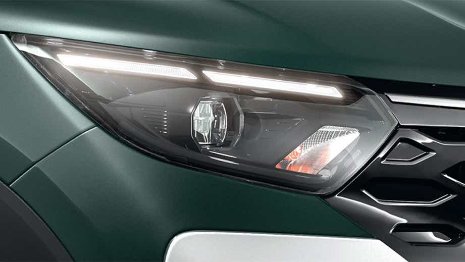 Headlight close-up of Nissan Gravite