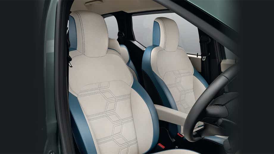 Front seats of Nissan Gravite