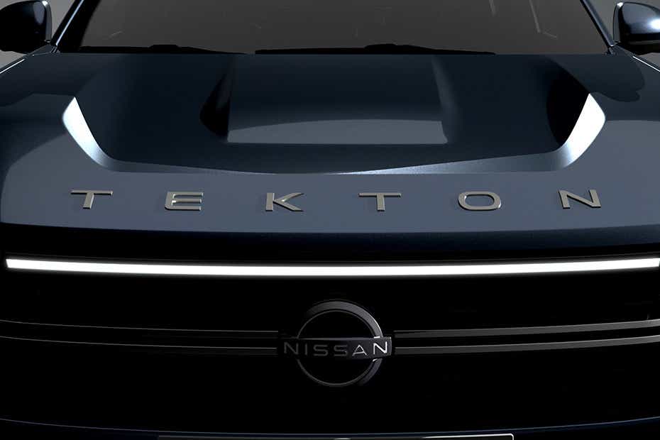 Front grille of Nissan Tekton