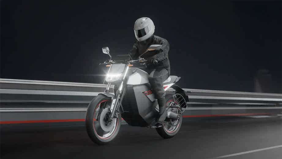 Front riding view of a standard Ola Ola-Roadster motorcycle