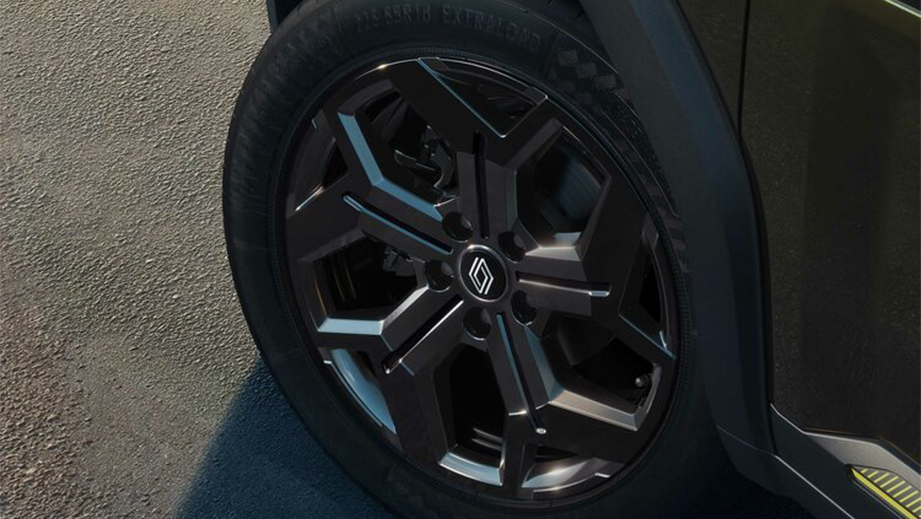 Close-up of the wheel of Renault Duster
