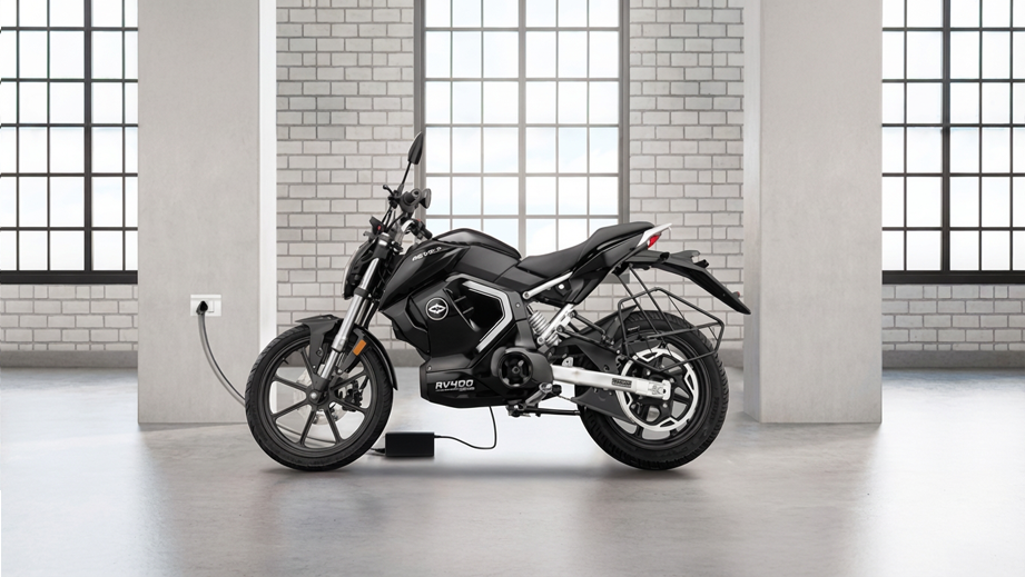 Left side profile of RV400 BRZ