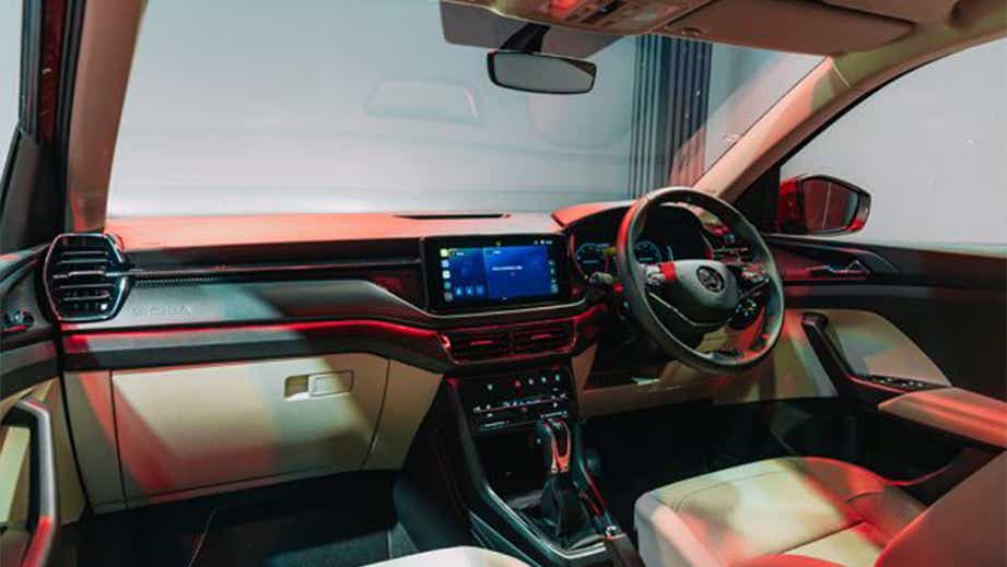 Dashboard and steering wheel of Skoda Kushaq Facelift