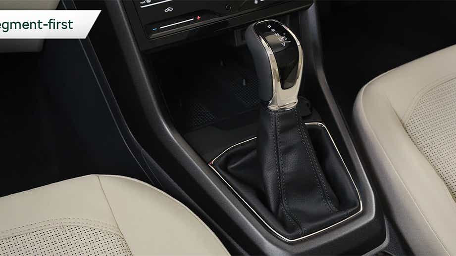 Gear shift lever and center console of Skoda Kushaq Facelift