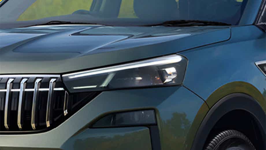 Front headlight close-up of Skoda Kushaq