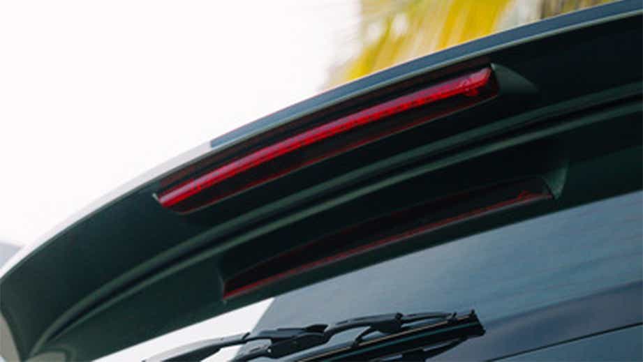 Rear spoiler close-up of a Skoda Kushaq