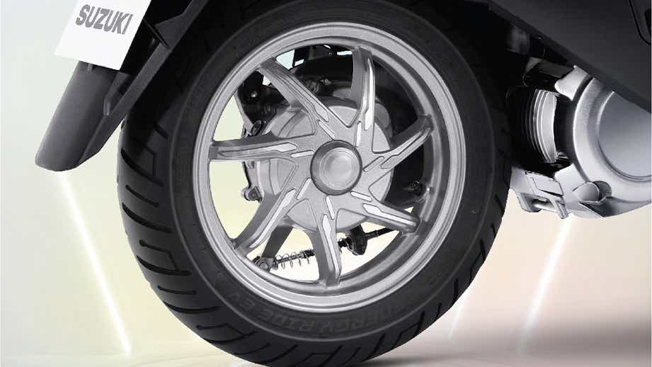 Rear wheel of Suzuki E-Access