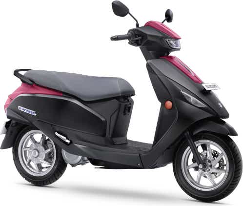 Front three-quarter view of Suzuki E-Access