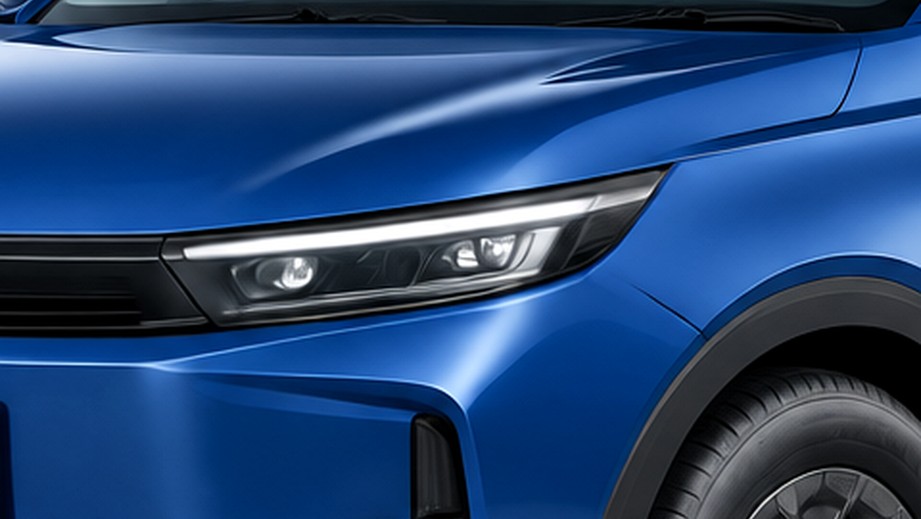 Tata Aeris Left Front Headlight Close-up