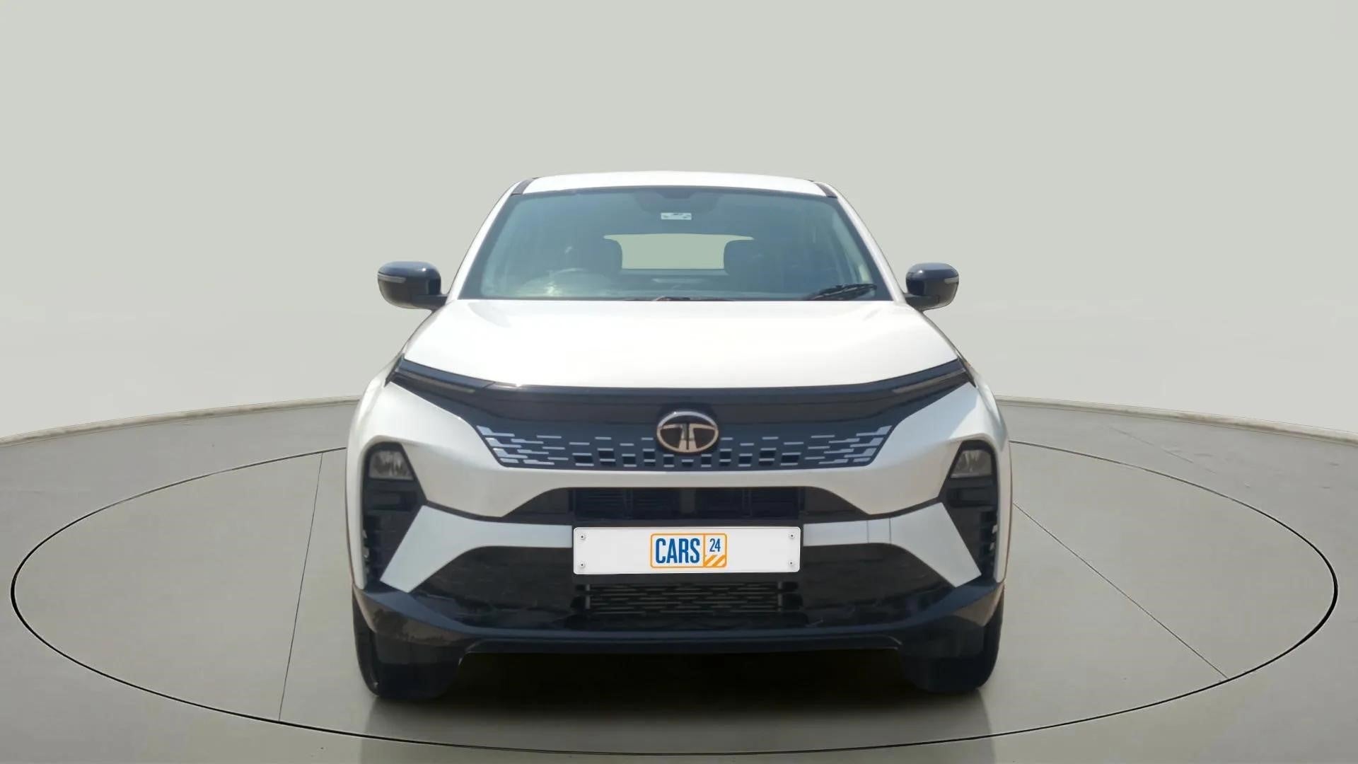 Front view of a Tata Curvv