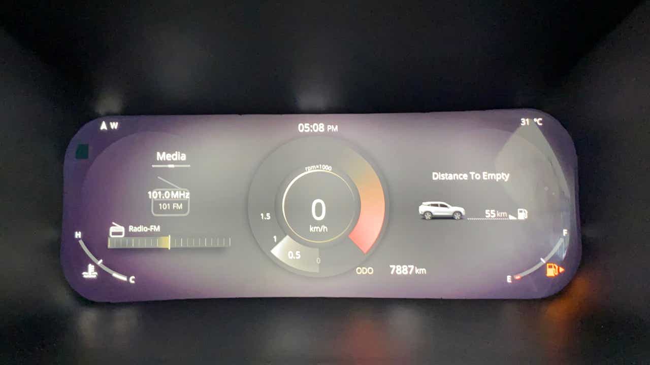 Instrument cluster display of a Tata Harrier