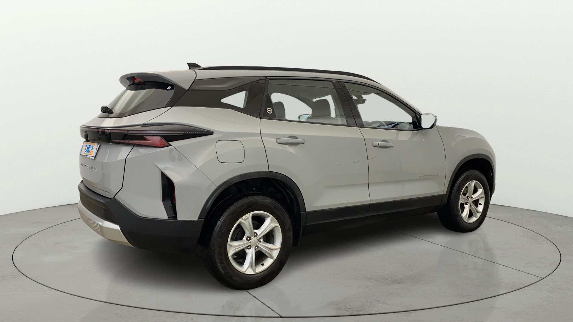 Rear three-quarter view of a Tata Harrier