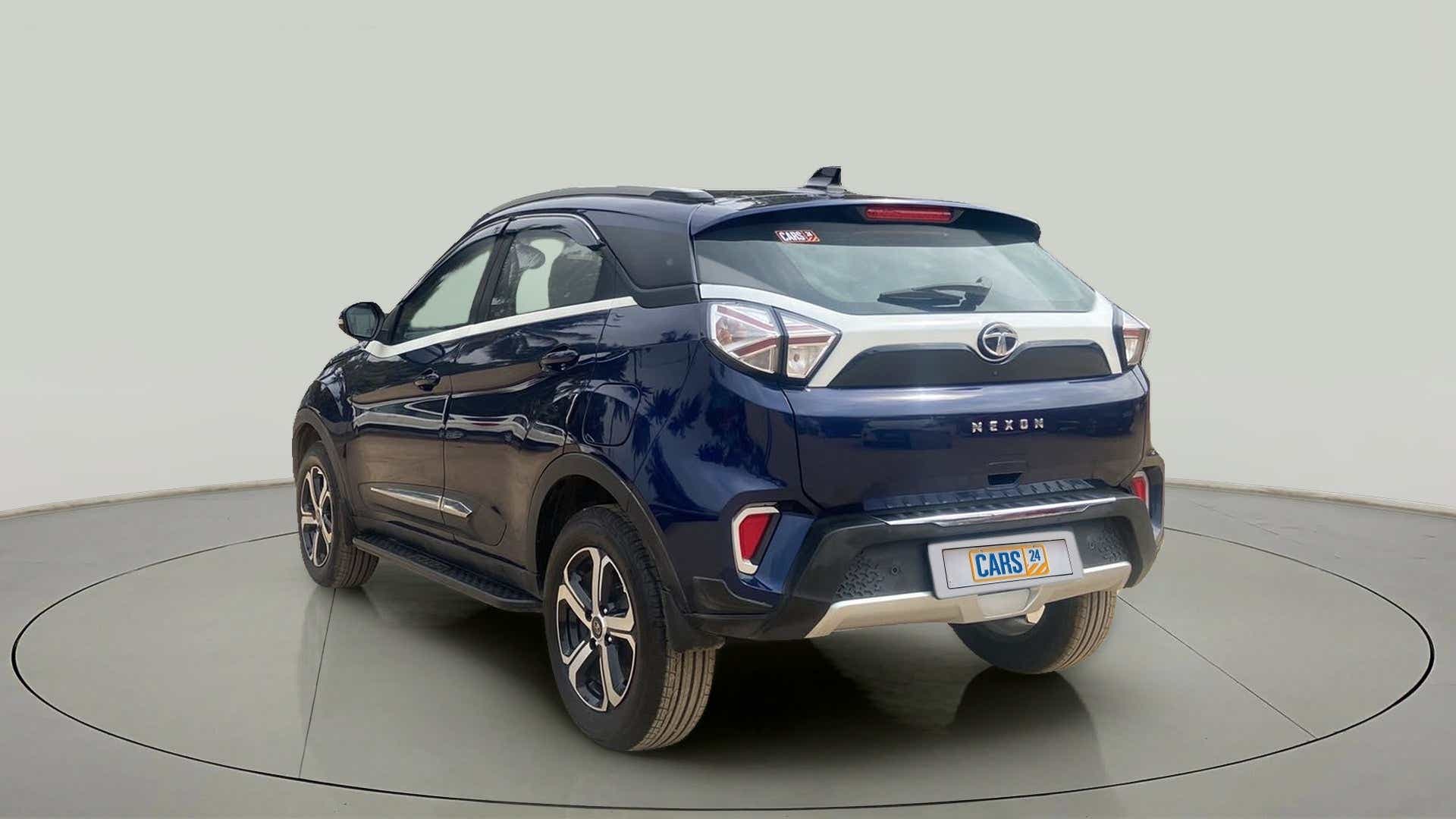 Rear three-quarter of a Tata Nexon 2017-2023