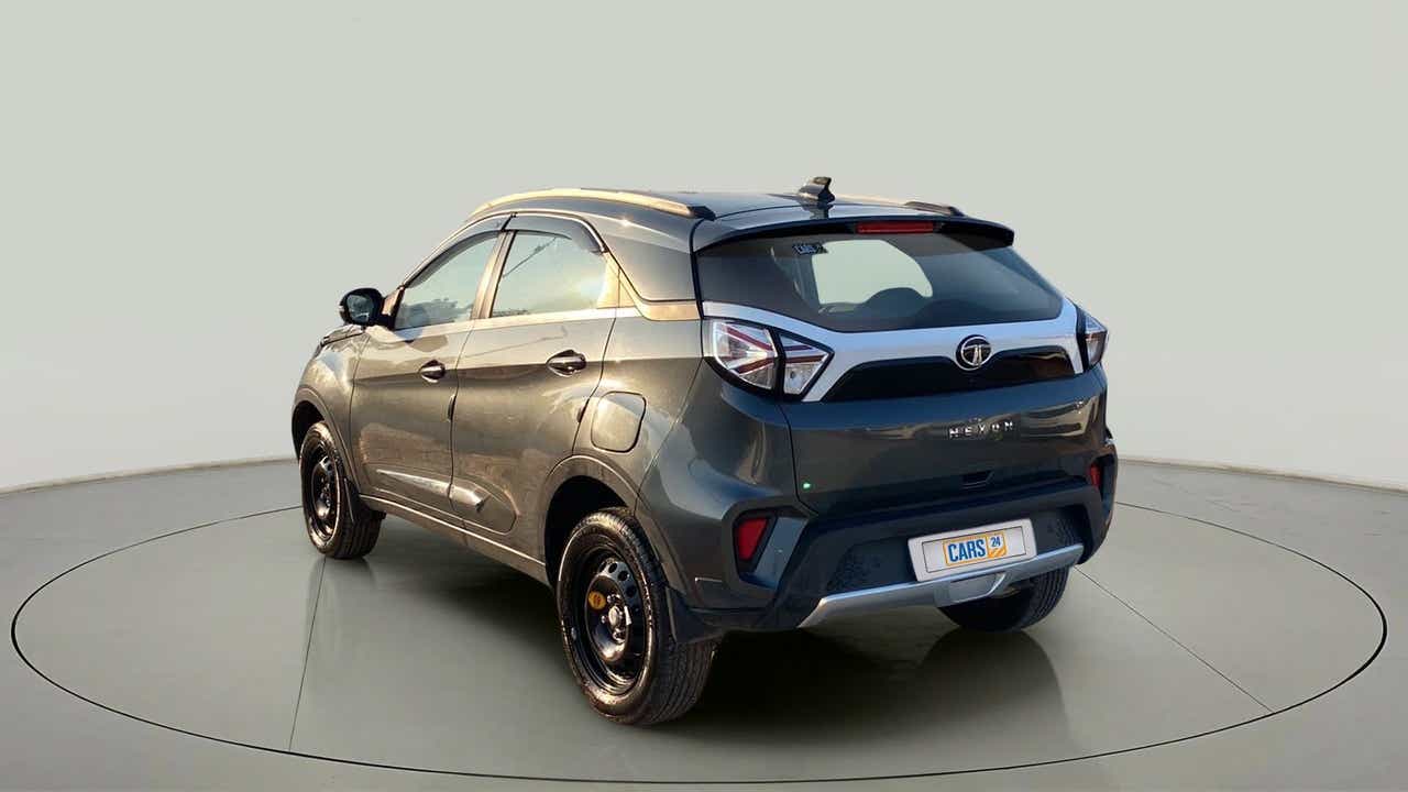 Rear three-quarter view of a Tata Nexon 2017-2023