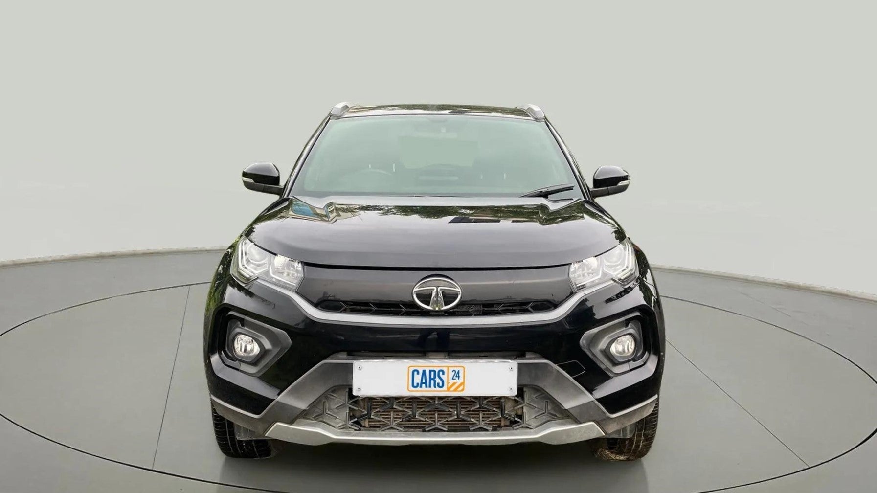 Front view of a Tata Nexon 2017-2023