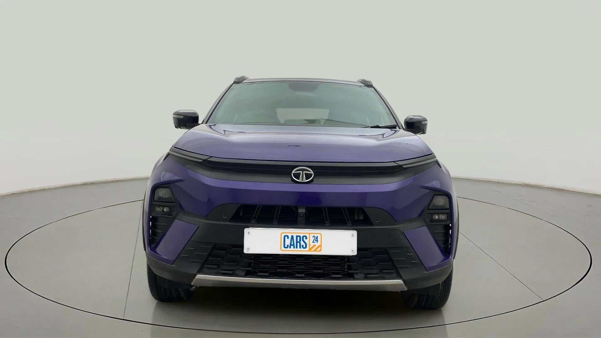 Front view of a Tata Nexon 2017-2023