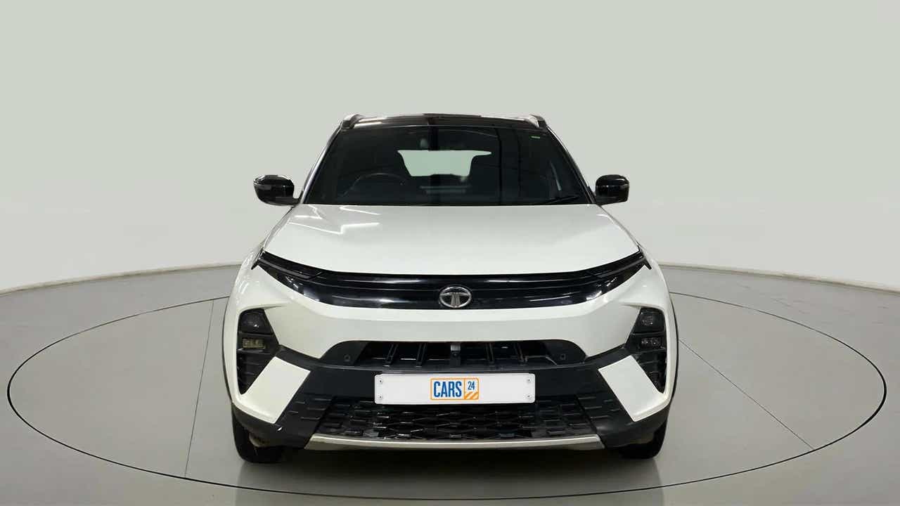 Front view of a Tata Nexon 2017-2023