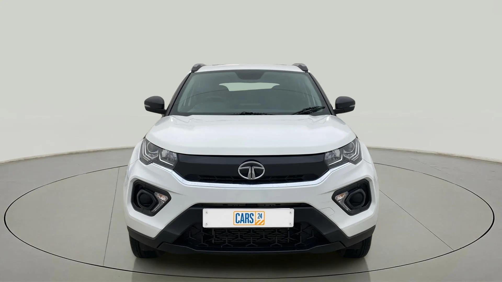 Front view of a calgary white Tata Nexon 2017-2023