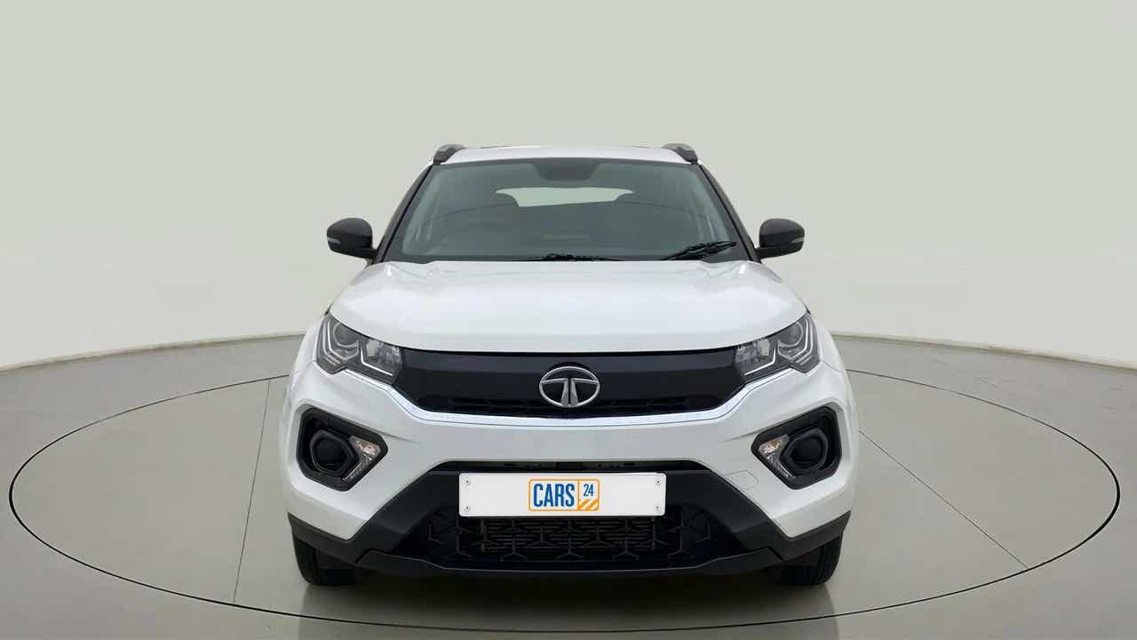 Front view of a calgary white Tata Nexon 2017-2023