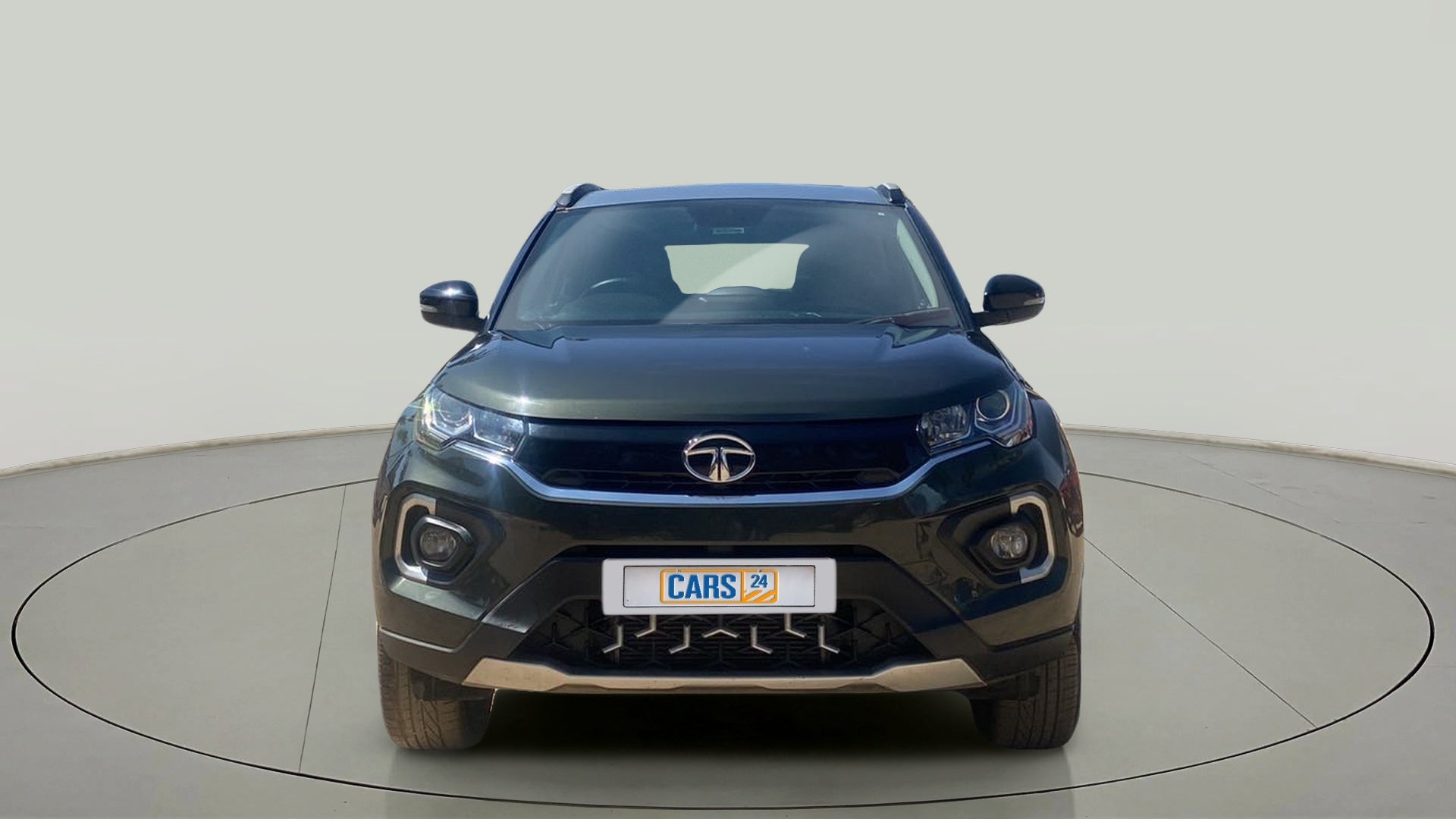 Front view of a Tata Nexon 2017-2023