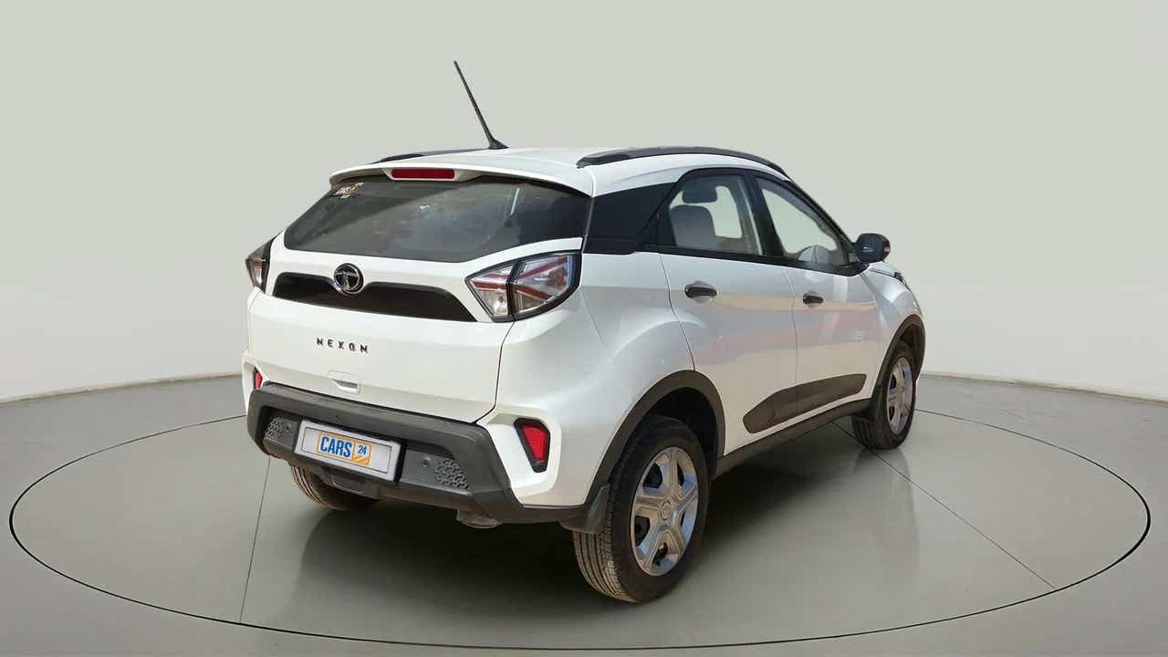 Rear three-quarter view of a Tata Nexon 2017-2023