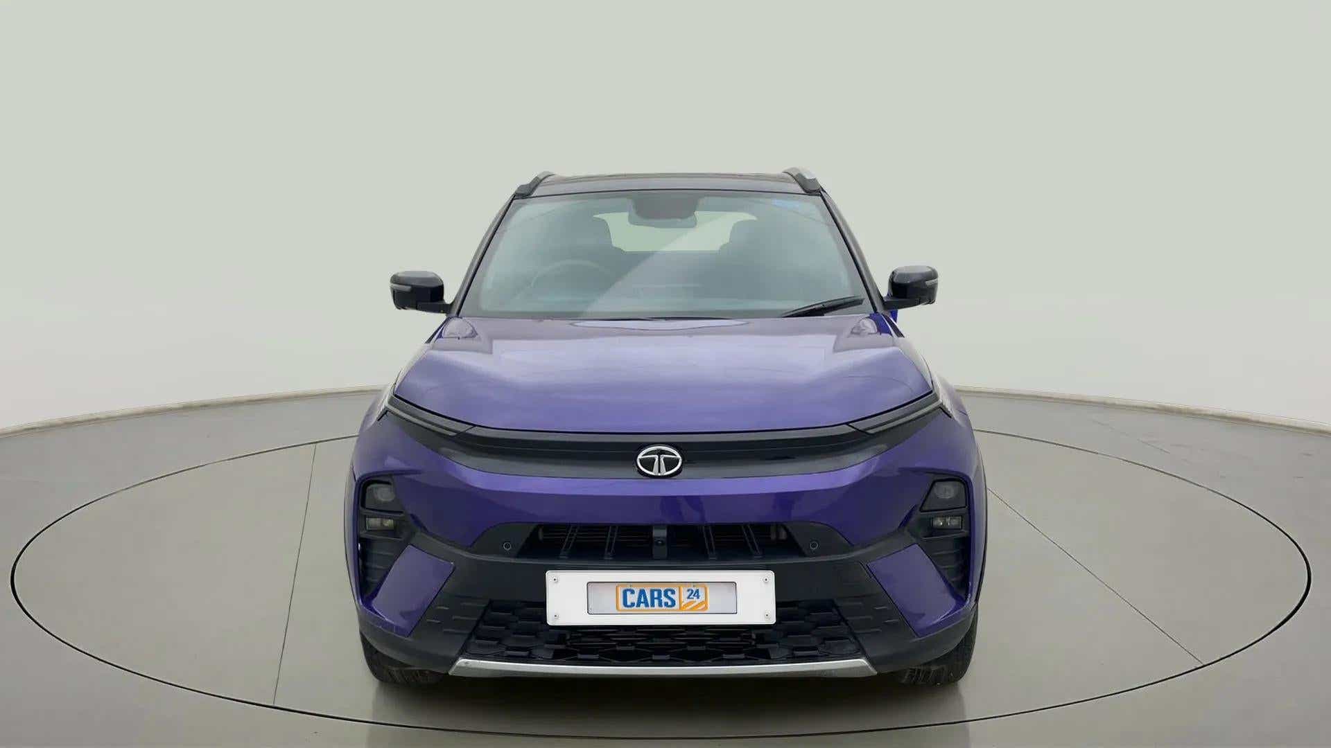 Front view of a Tata Nexon 2017-2023
