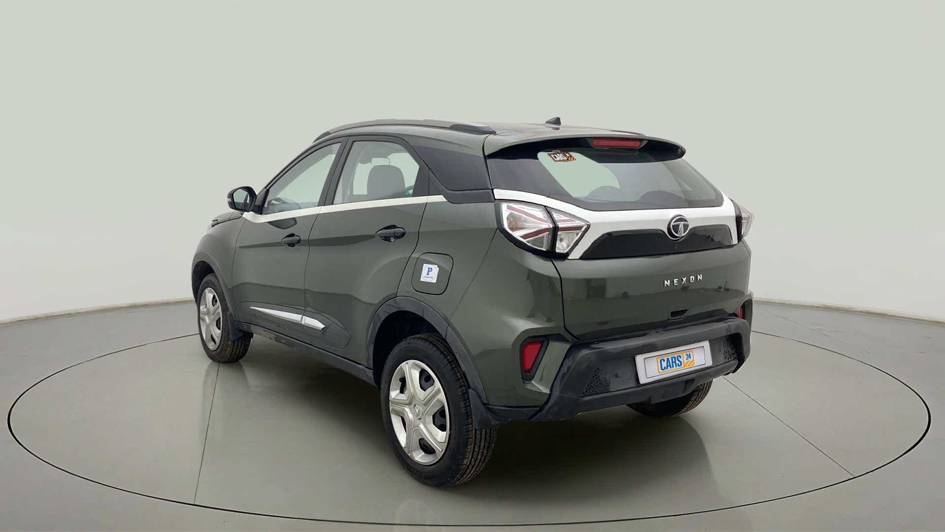 Rear three-quarter view of a Tata Nexon 2017-2023