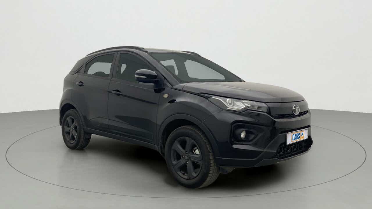 Front three-quarter view of a Tata Nexon 2017-2023