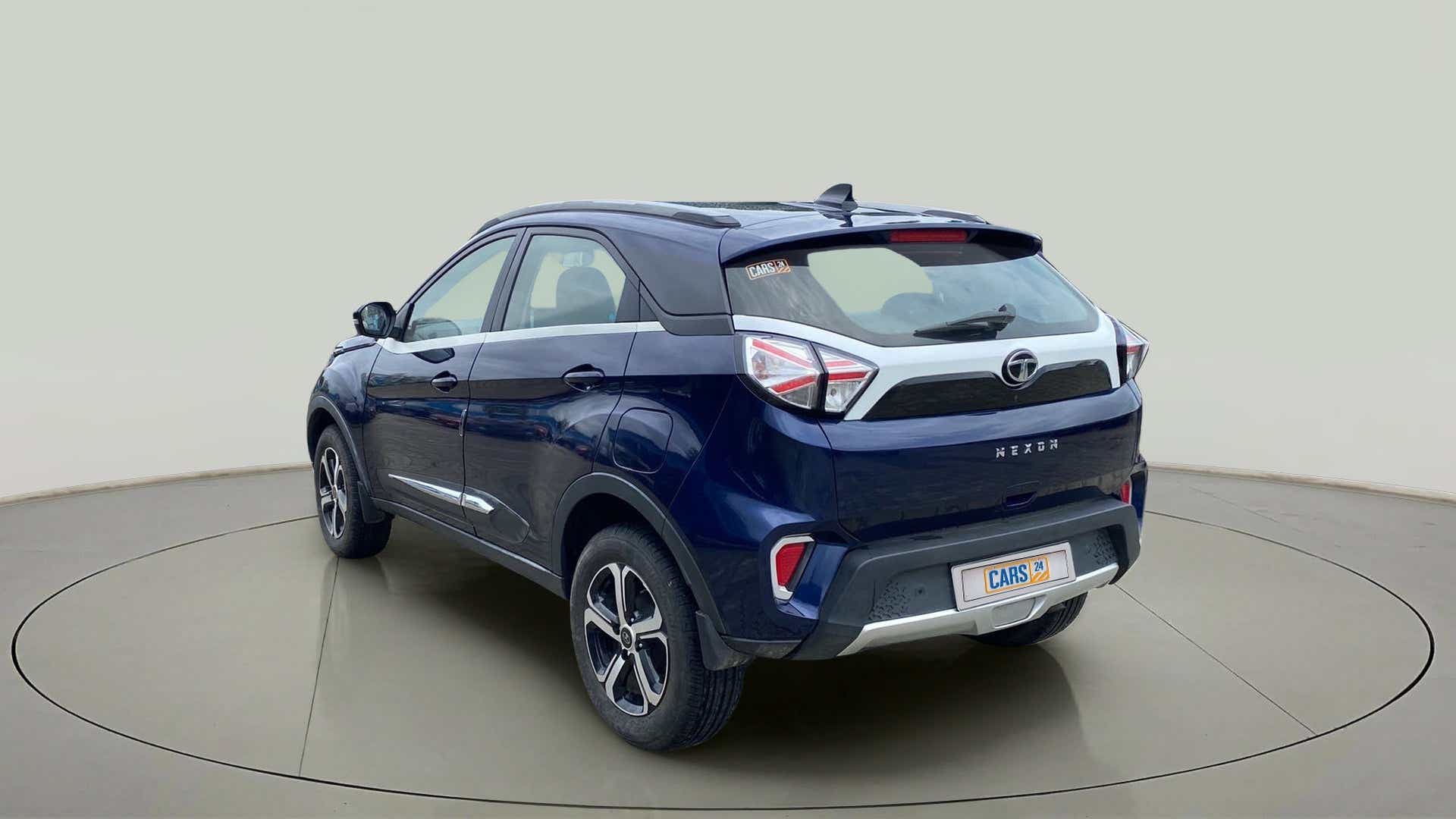 Rear three-quarter view of a Tata Nexon 2017-2023