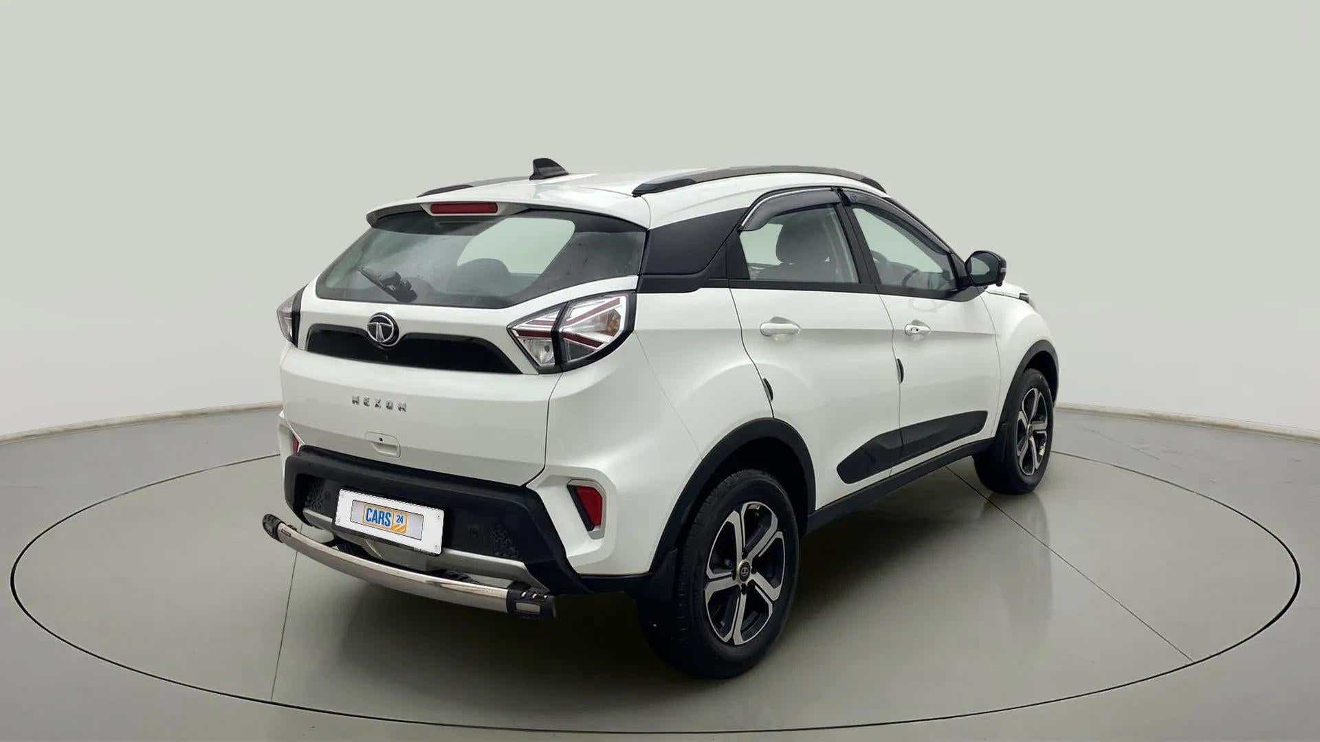 Rear three-quarter of a Tata Nexon 2017-2023