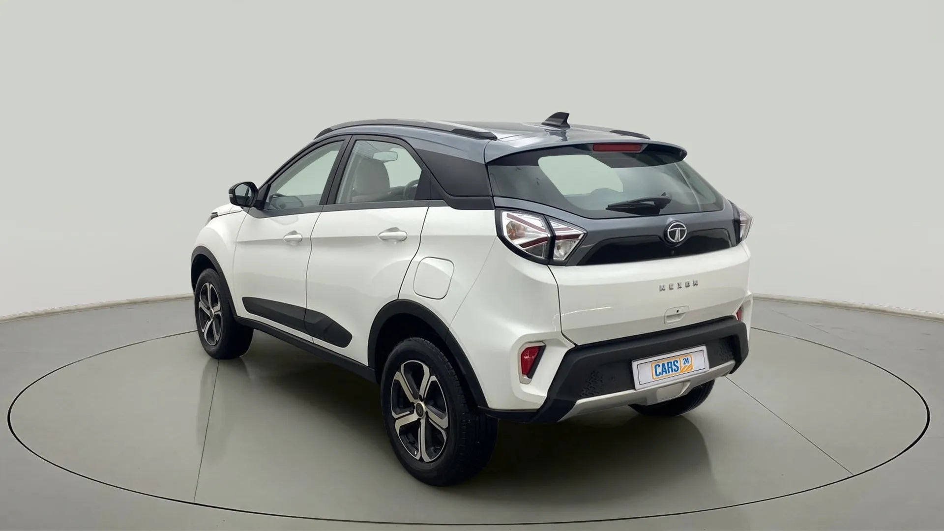 Rear three-quarter of a Tata Nexon 2017-2023