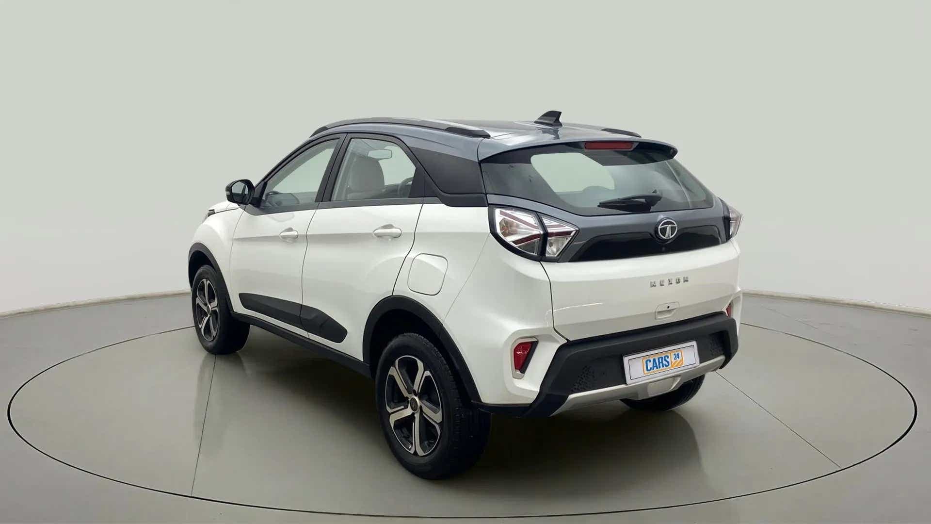 Rear three-quarter of a Tata Nexon 2017-2023