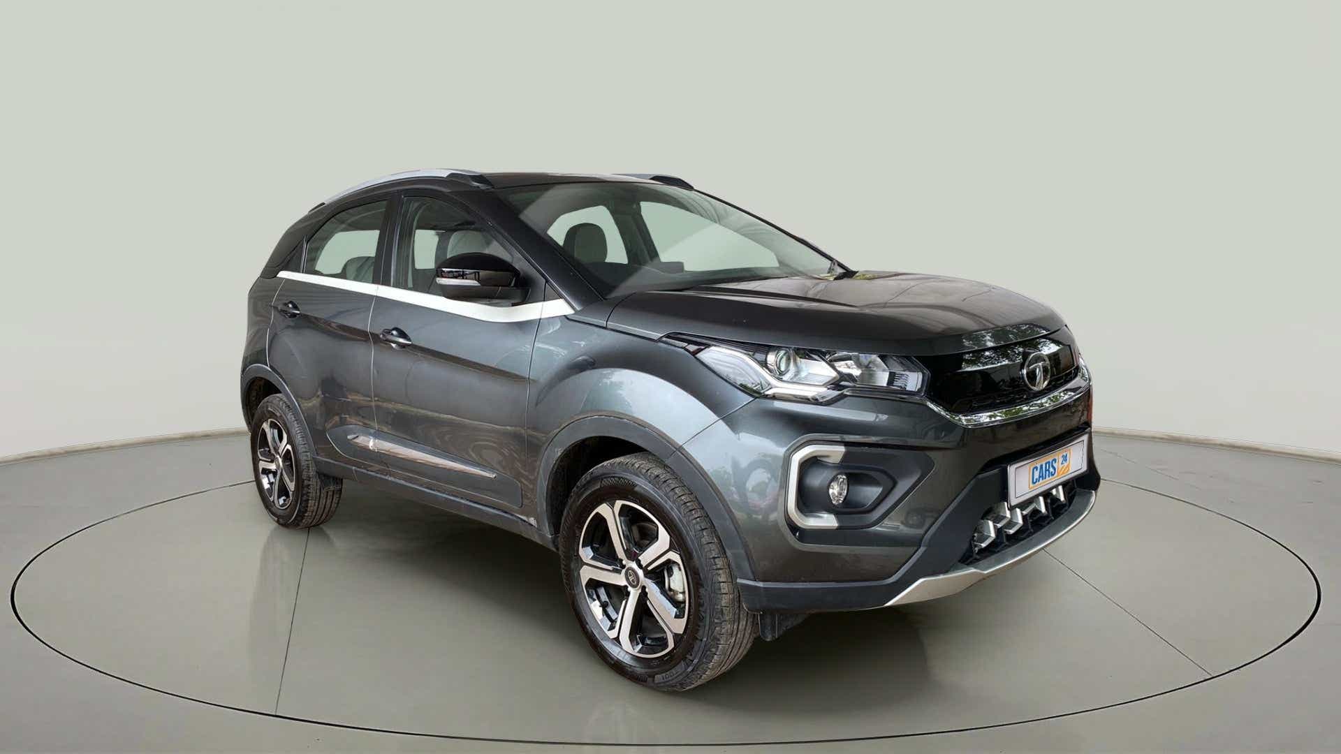 Front three-quarter view of a Tata Nexon 2017-2023
