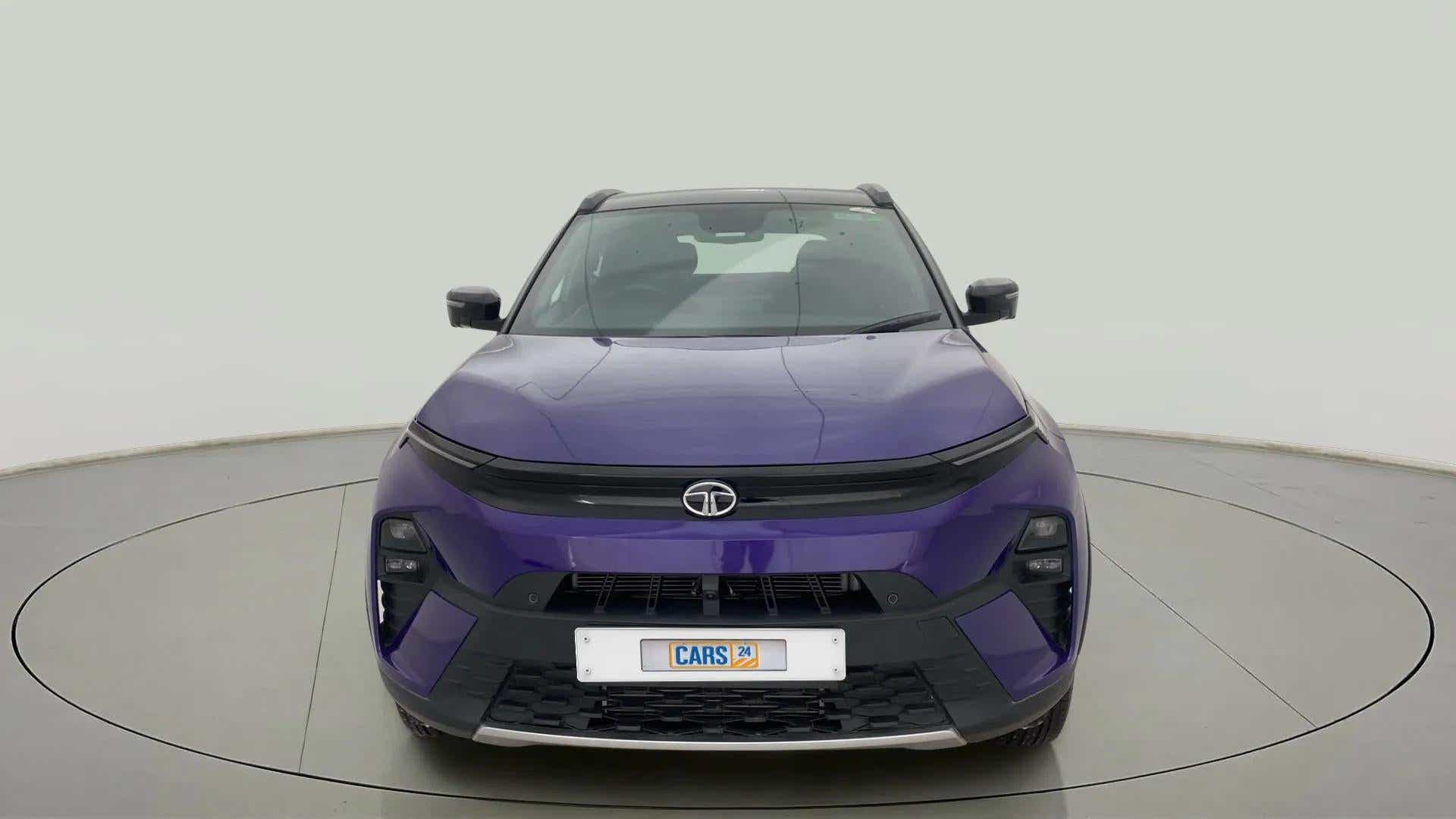 Front view of a Tata Nexon 2017-2023