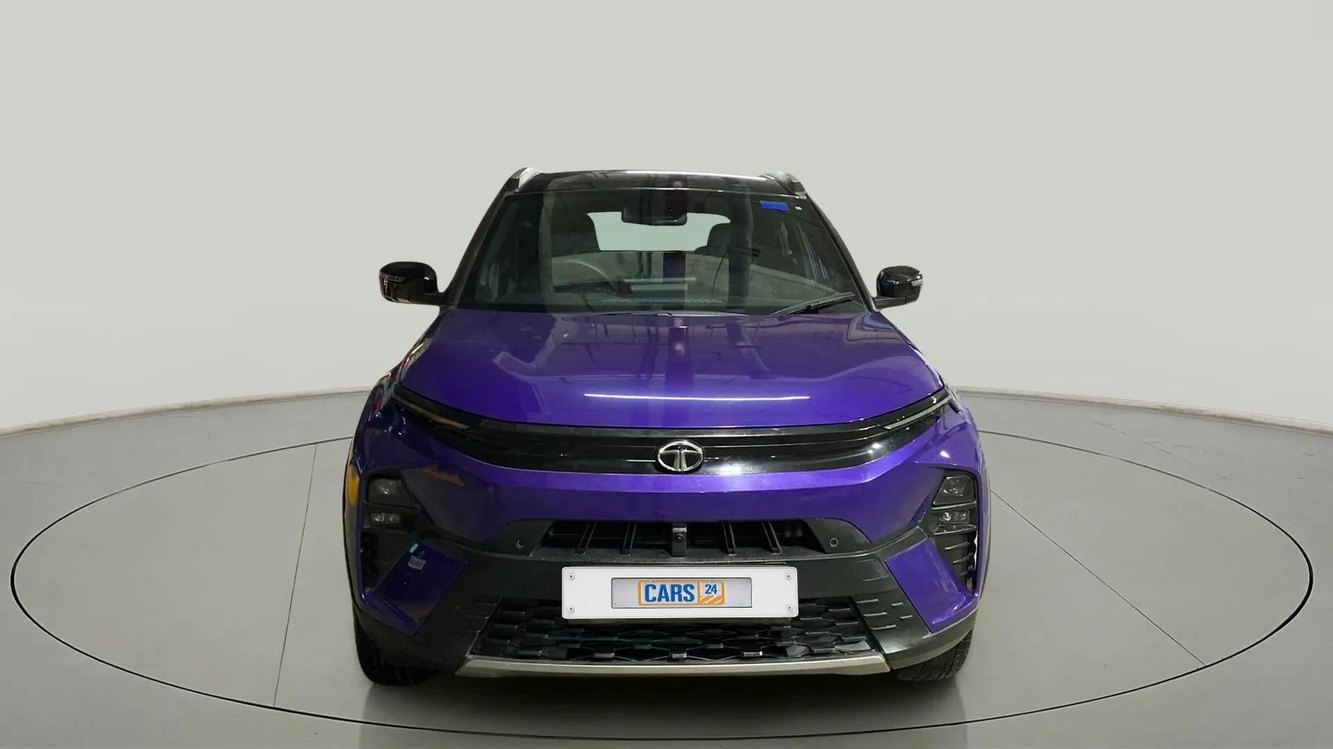 Front view of a Tata Nexon 2017-2023